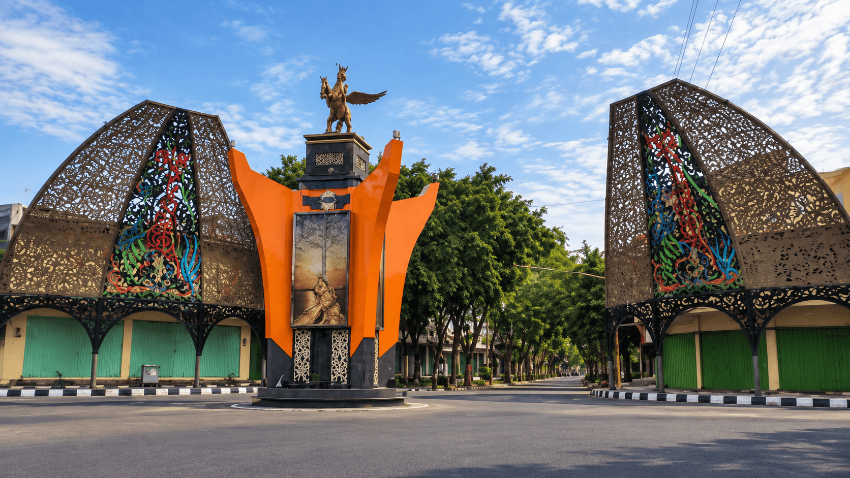 Ornamen Simpang Odeng Madura